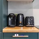 Last-Minute Grab ! Limited Time L Exclusive Deal On 2 Bedroom, High Spec Luxury Flat By Finesse Stays Short Lets & Serviced Accommodation London With Free Wifi