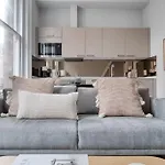 Luxury Soho Apartment R11