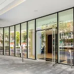 Panoramic London 3-Bed City Oasis