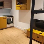Chelsea City Apartment In London--24 Hours Gym