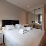 Spacious And Bright 2 Bed Apartment Tower Bridge