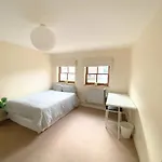 Homestay In Putney