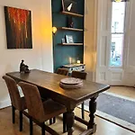 Casa Rosa, Notting Hill