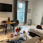 Stylish Studio Escape In West London