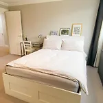 Exquisite Top Floor Flat Heart Of Chelsea