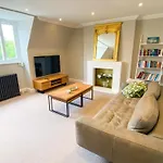 Exquisite Top Floor Flat Heart Of Chelsea