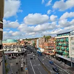 Stunning Apartment On Finchley Road
