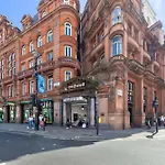 Spacious Apartment In Piccadilly Sleep 6 Vrb