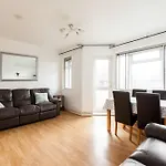 2 Bedroom Flat In Good Value Location