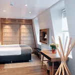Leicester House Hotel