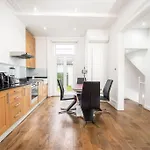 Capital Modern Two Bedroom Apartment In Chelsea Ggr