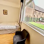 4 Bedroom House In Se4