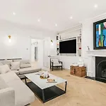 3-Bed Next To Harrods With Underfloor Heating