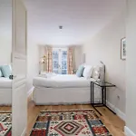Stylish Apartment In Central London
