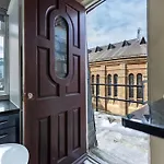 Modern 1 Bed Flat Buckingham Gate
