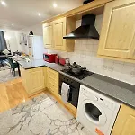 Beautiful Family Apartment In London