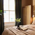 Luxury Flat In The Heart Of London