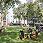 Exceptional 2-Bedroom Flat In Leicester Square!