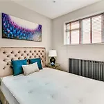 13A Rostrevor Mews