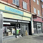 Staylondon - Sleeps 5 With Free Parking - Tourist, Concerts & Matches