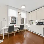 Charming 1Br Retreat In The Heart Of London