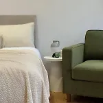 Studio-Sleeps3-98Ws-Petfriendly