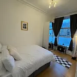 Chic & Cozy Apartment A Step From Camden Road St