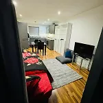 Kings Cross Nest 3 Bedroom Apartment