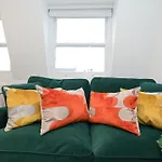 The Kentish Nook, 1 Bed 2 Bath