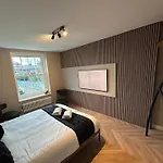 Stylish Apartment Zone 1