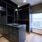 The South Hampstead Hideaway - Stylish 6Bdr Home