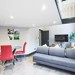 Exclusive Offers L Last-Minute Specials L Newly Renovated 1 Bedroom Flat By Live London Short Lets & Serviced Accommodation L