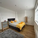 Beatiful 3 Bedroom Apartment Near Tower Bridge