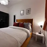 Apartment Shad