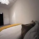 Apartment Shad