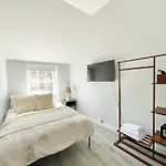 Soho Guest House Room 5