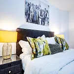 Luxee Apartment By Excel