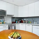 London Bridge Escape - 2 Bed 2 Bath Near Landmarks