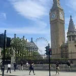 Fitzrovia Studio Retreat Near Iconic Attractions!