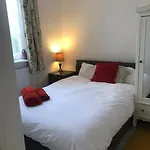 Hideaway In Highgate Village