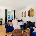 Shepherds Bush Abode - Garden - Sleeps 12
