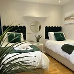 The Spacious Haven - Zone 2 Inner City London