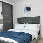 London City Retreat - 2 Bedroom House