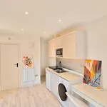 Morden Stratford Studio 1