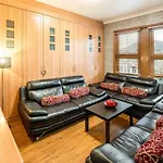 Huge 6 Beds House In Zone 2 London-Mobilerateoffers-Families-Leisure-Parking-Wifi-Pooltable-Netflix-Sleeps15!