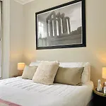 Hyde Park Mansion Apartment