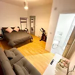 41B Central London Flat Near Zone 1