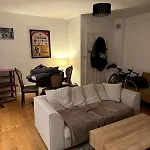Cosy Flat In Stoke Newington