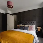 1st class Covent Garden accommodation for 1st class guests