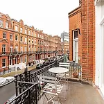 Elegant South Kensington Retreat